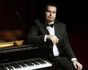 Александр Ключко (фортепиано)